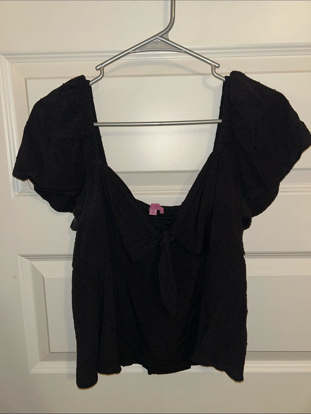 Francesca's Collections Black Tie-Front Puff Sleeve Blouse